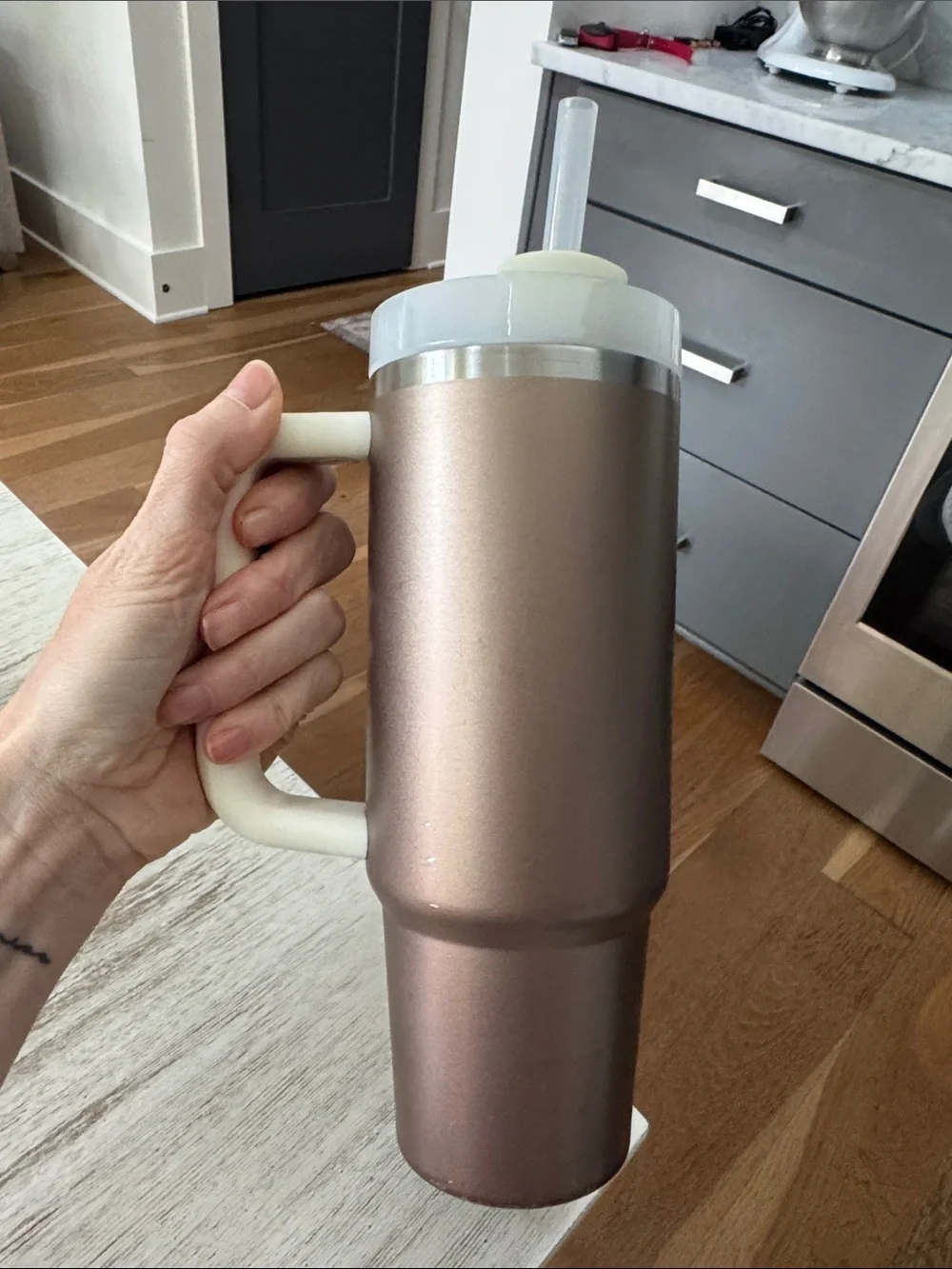 Stanley Bronze Travel Tumbler with Cream Handle and Clear Lid - Picture 2 of 4